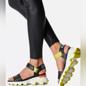 Sorel Women's Black/Yellow Kinetic Sandals